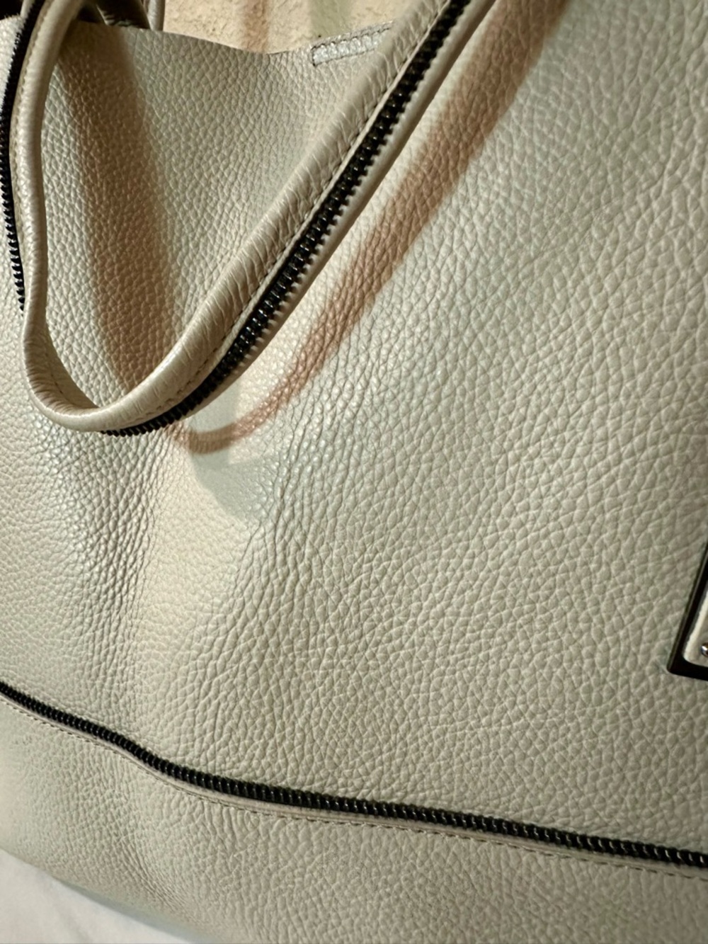Botkier Pebbled Leather Tote Bag Light Taupe Cream Large Shoulder Bag - Picture 6 of 11